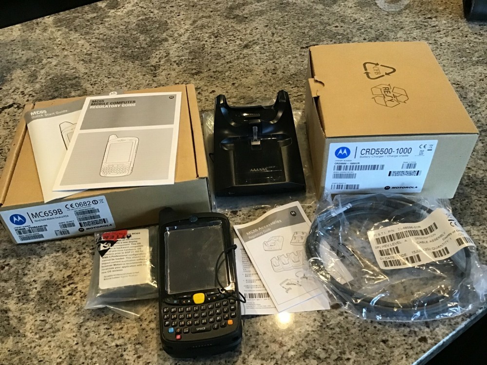 Motorola MC659B-PD0BAB00100 BAR CODE CODE SCANNER w/battery, cradle & charger