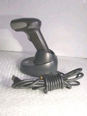 Honeywell Voyager XP 1472g Barcode Scanner w/CCB01-010BT VIN-N Base & USB Cable