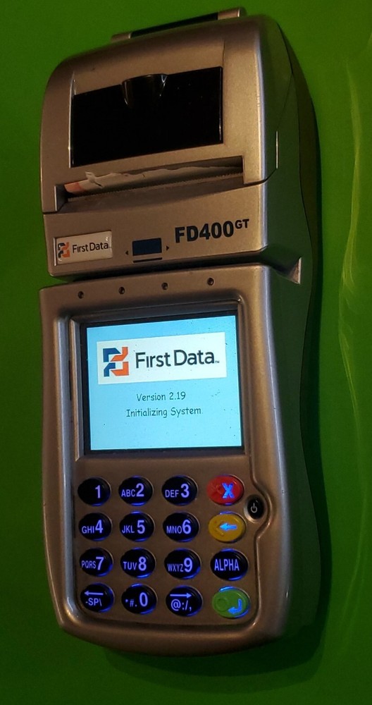 First Data FD-400GT Wireless Terminal Credit Card Machine + Battery MINT COND
