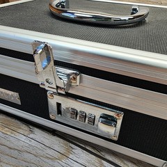 Vaultz Cash Box, Black/Chrome 9.8&Prime; x 4.8&Prime; x 8.5&Prime; Combination Lock.