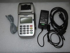 First Data FD50 Credit Card Terminal With Power Cords – Excellent
