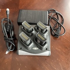 Good Condition Symbol Motorola SAC9000-4000R MC9090/9190/92N0 charger, batteries