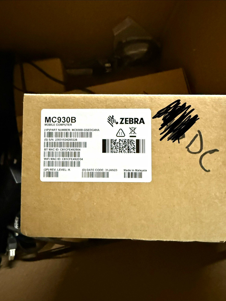 Zebra MC930B-GSEDG4NA Mobile Computer Barcode Scanner w/ 2 Batteries (Box)