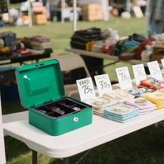 Medium Green Cash Box with Key Lock – Durable & Scratch Resistant Storage