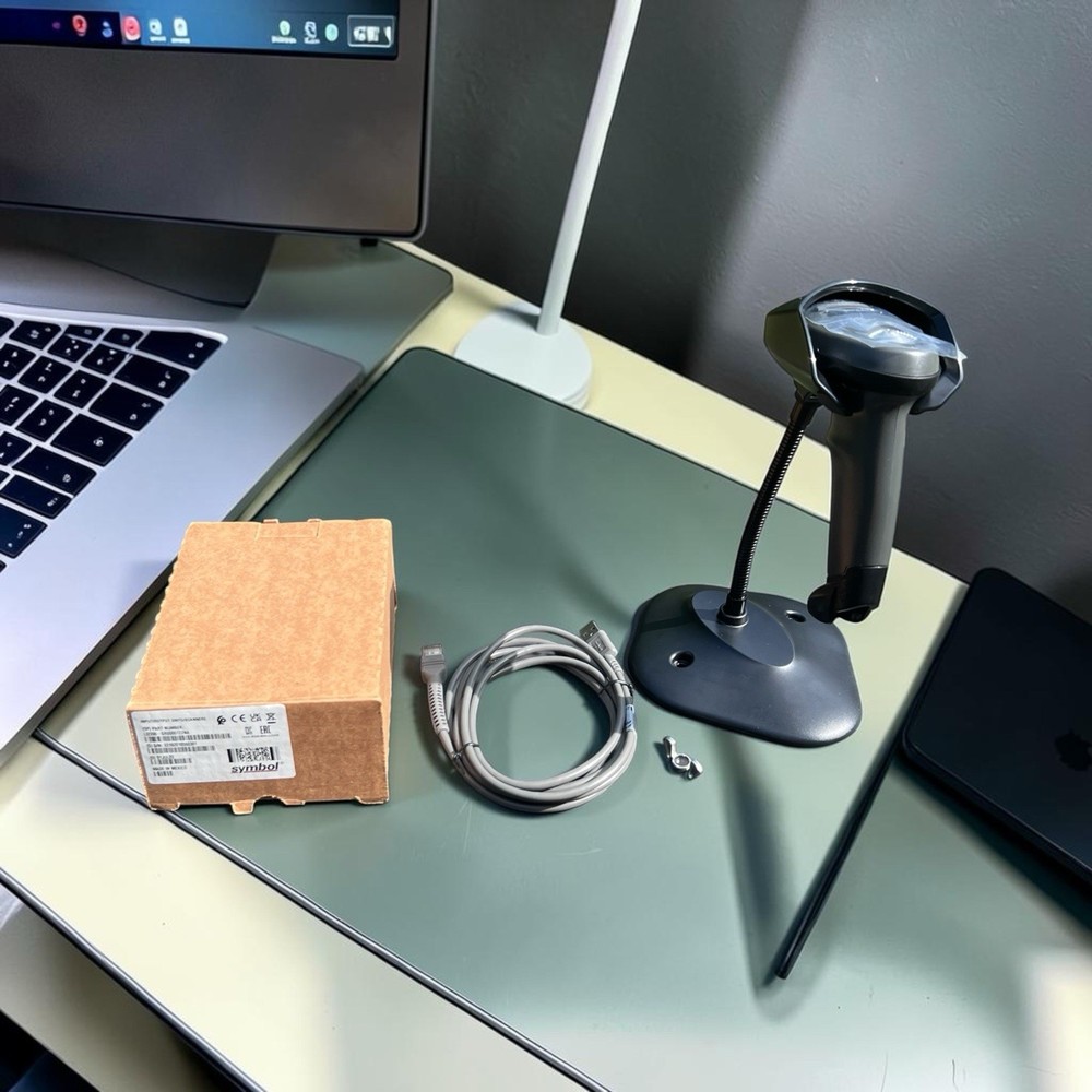 Zebra Symbol LI2208-SR00007ZZNA Barcode Scanner USB Cable Stand Open Box