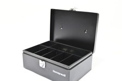 Honeywell Safes and Door Locks Standard Cash Box Removable Money Tray 11&Prime;x8&Prime;x4&Prime;